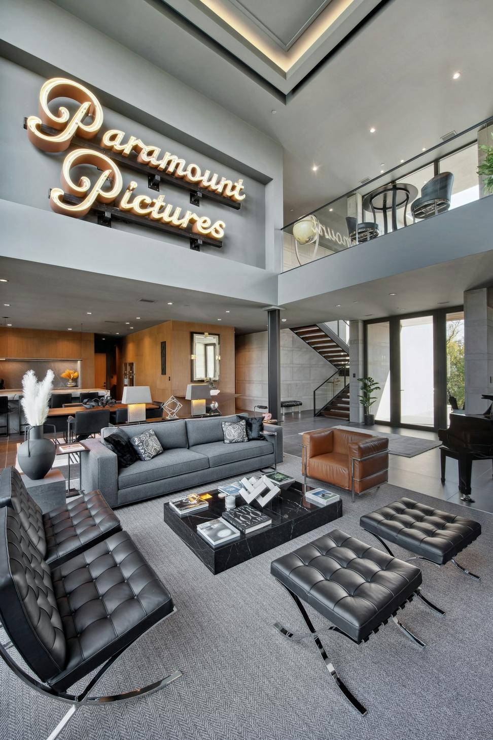 Zenor Penthouse